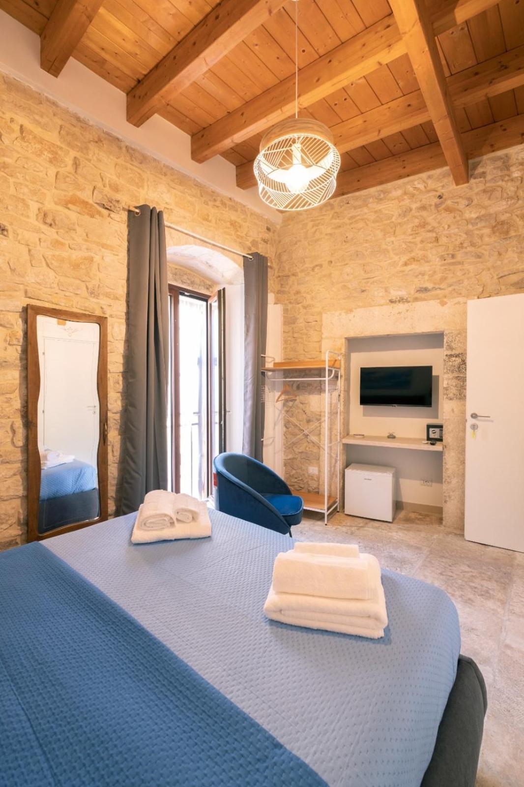 Palazzo Rizzi Dimora Dei Templari Hotel Bitetto Kültér fotó