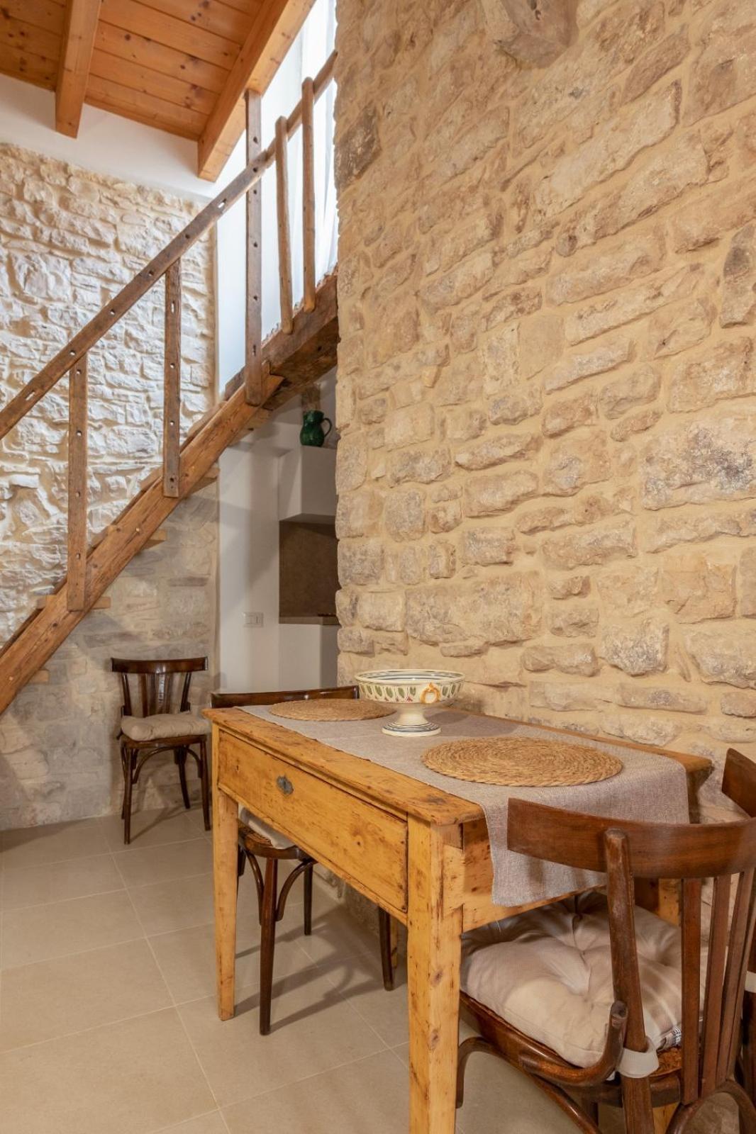 Palazzo Rizzi Dimora Dei Templari Hotel Bitetto Kültér fotó