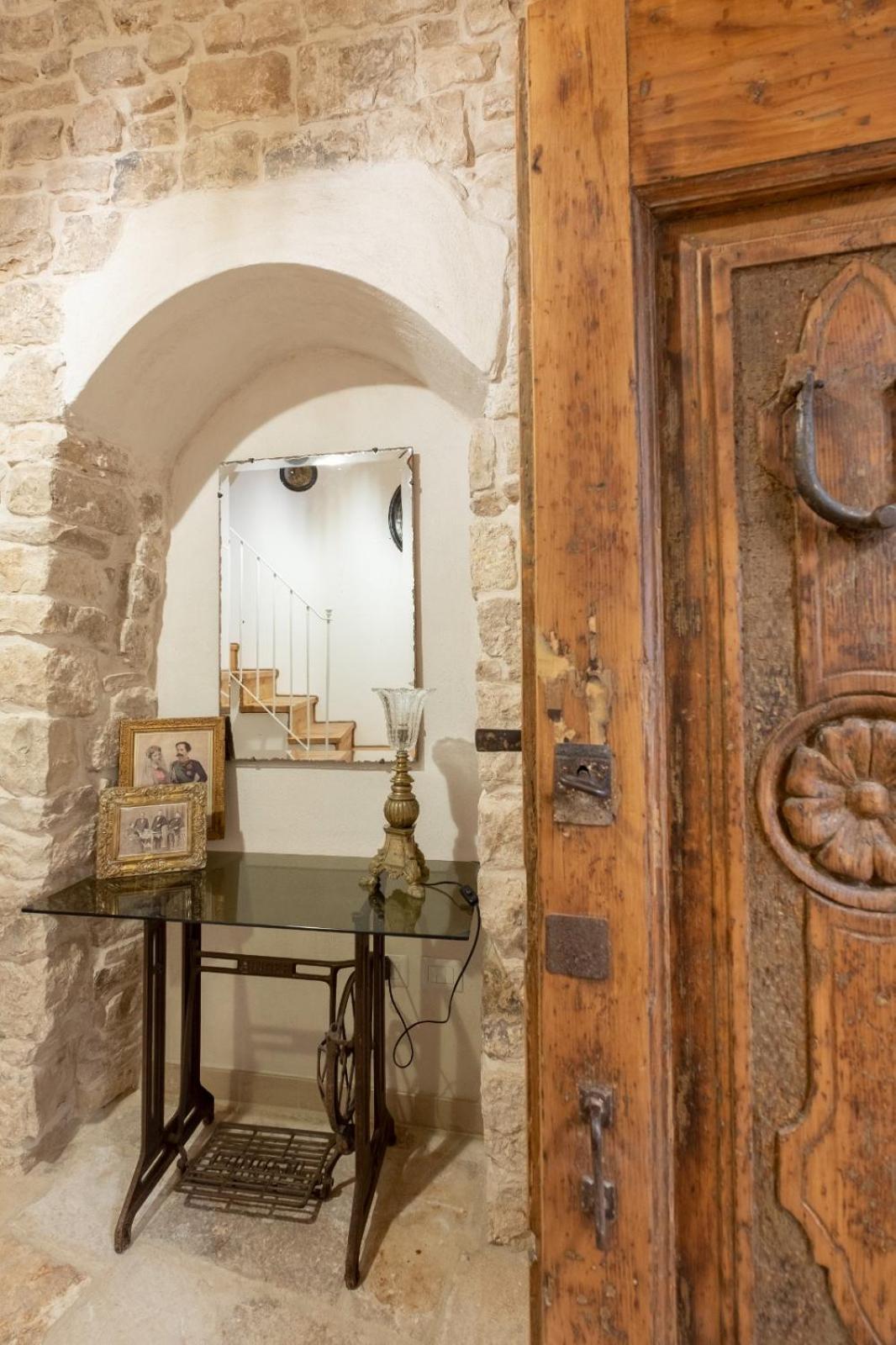 Palazzo Rizzi Dimora Dei Templari Hotel Bitetto Kültér fotó