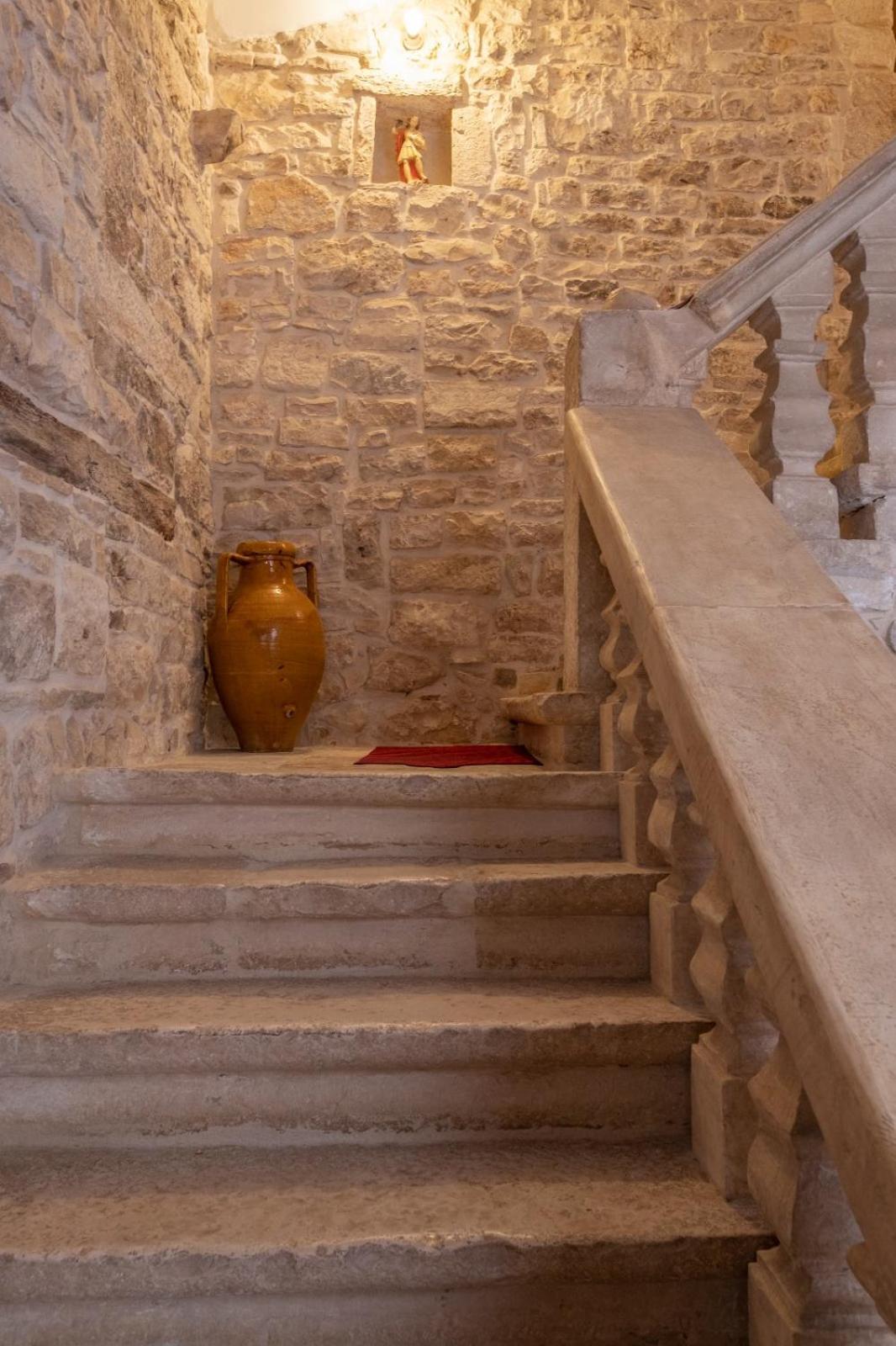 Palazzo Rizzi Dimora Dei Templari Hotel Bitetto Kültér fotó